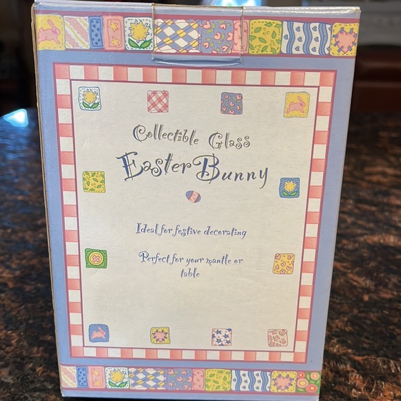 Collectible Glass Easter Bunny - Picture 10 of 13